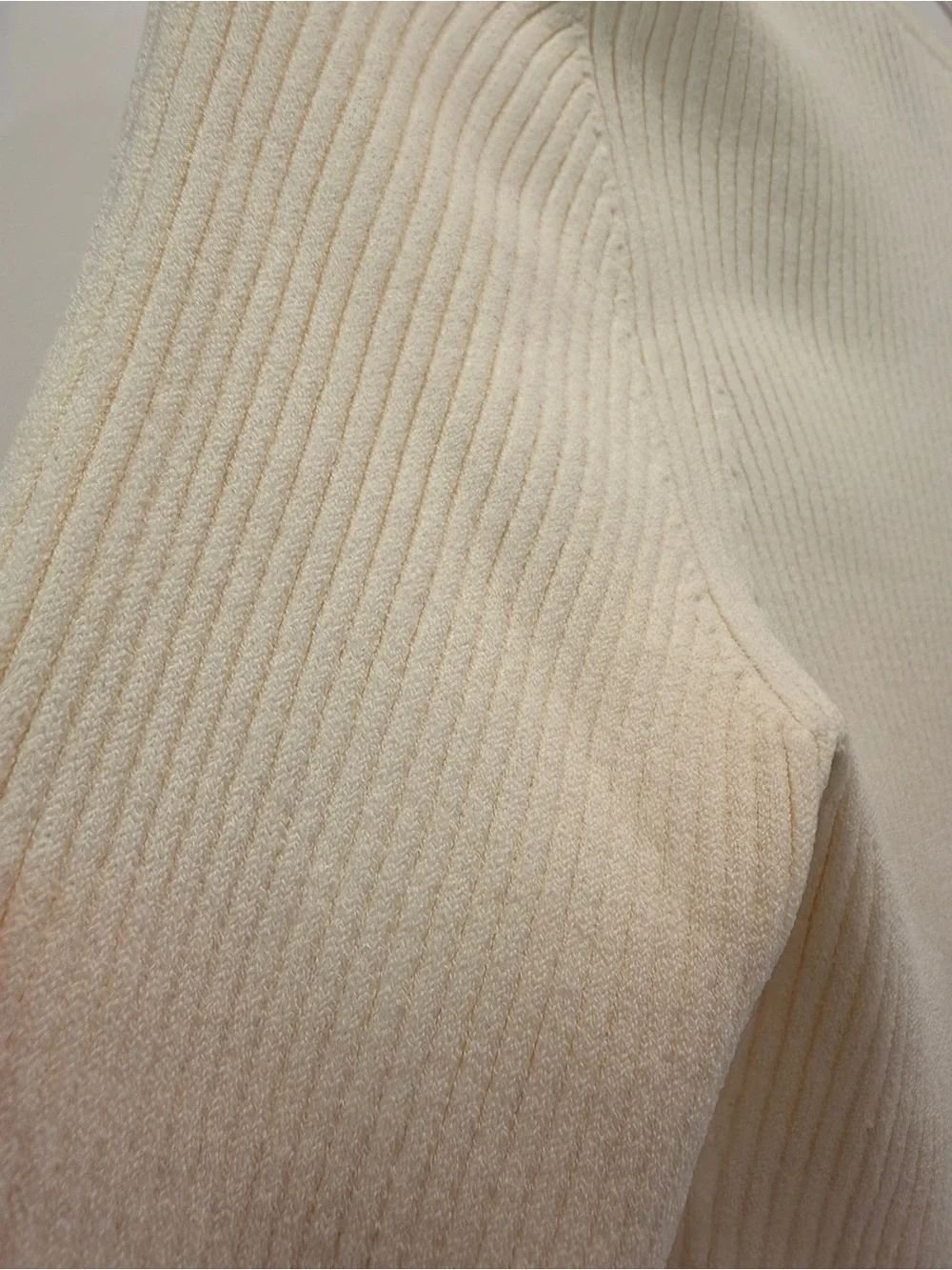 Alexander McQueen Vintage Cream V-Neck Ribbed top with Tulle Ruffle Cuffs